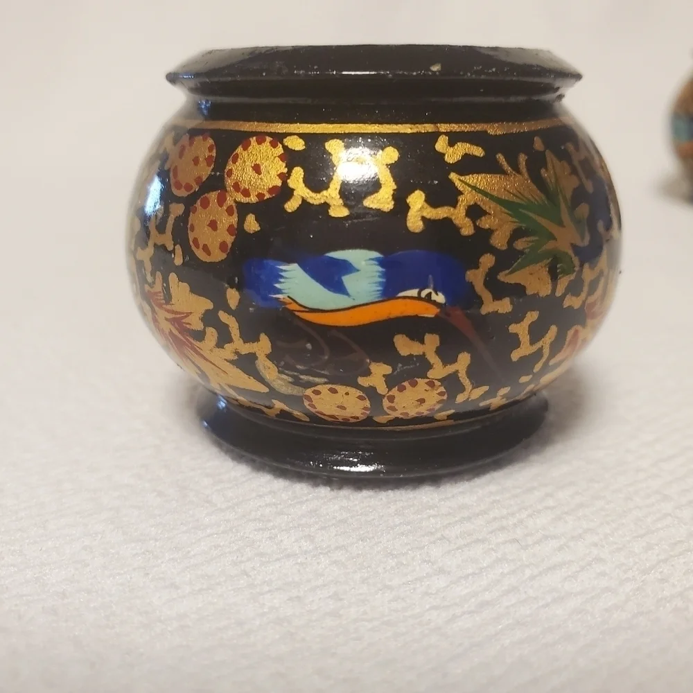 Hand-painted  laquer folk art napkin rings black and‎ gold  set of 2